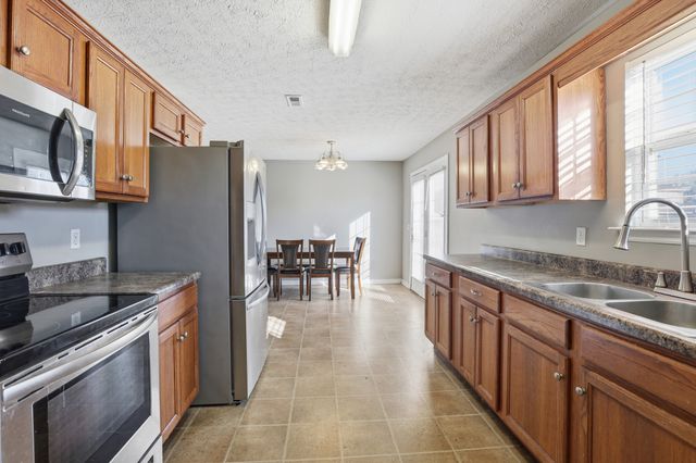 102 Greystone Way, Shelbyville, TN 37160