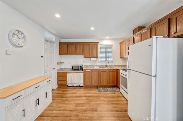 1134 Villa Calimesa 77, Calimesa, CA 92320