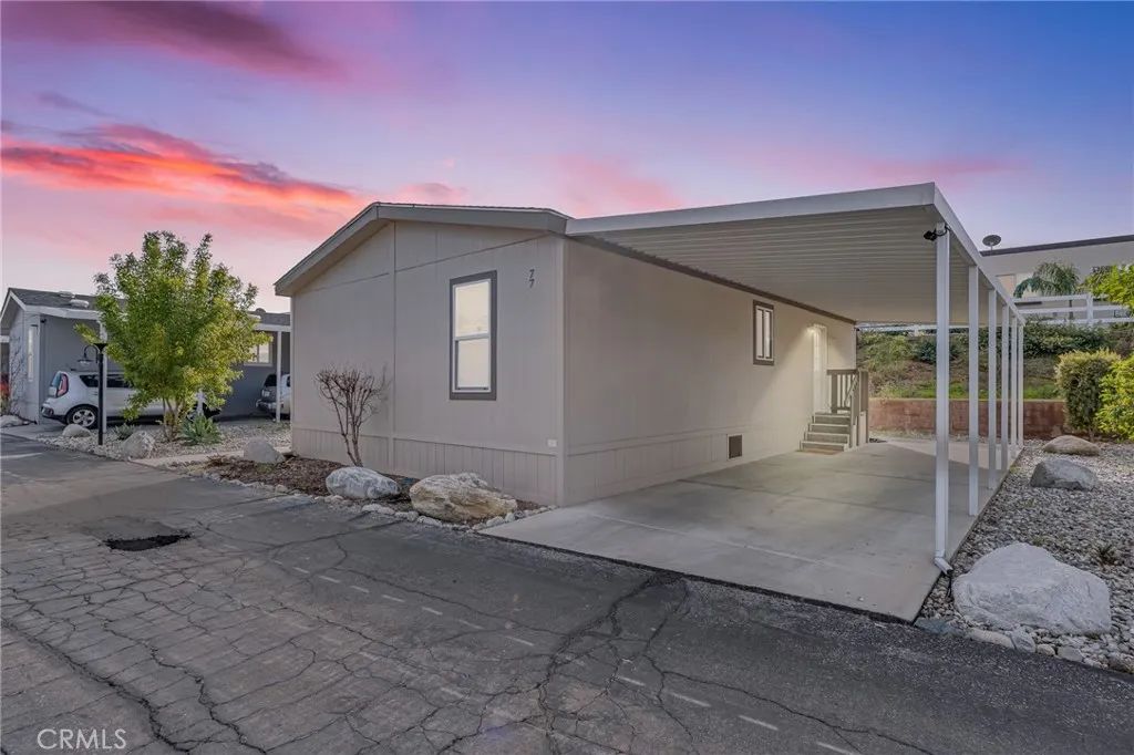 1134 Villa Calimesa 77, Calimesa, CA 92320