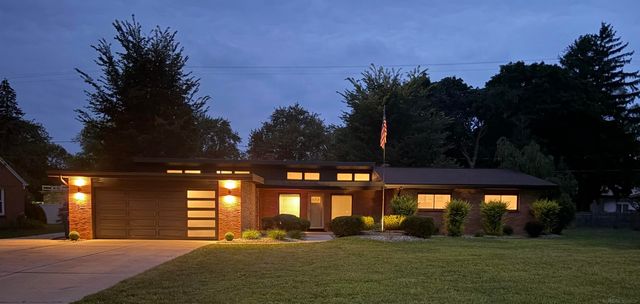1651 Passolt Street, Saginaw, MI 48638