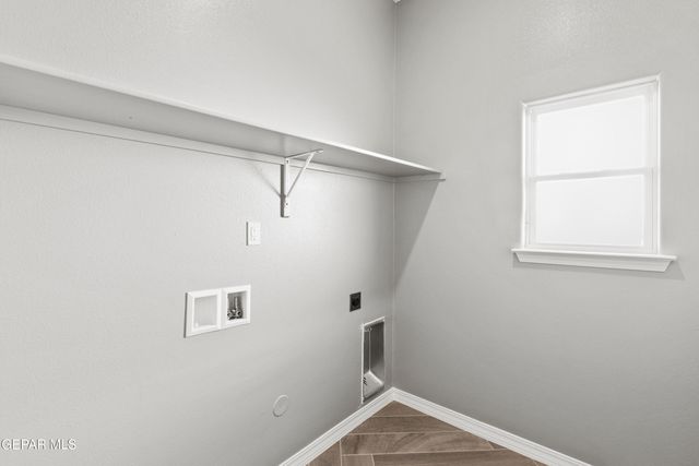 6024 Spring Ridge, Santa Teresa, NM 88008