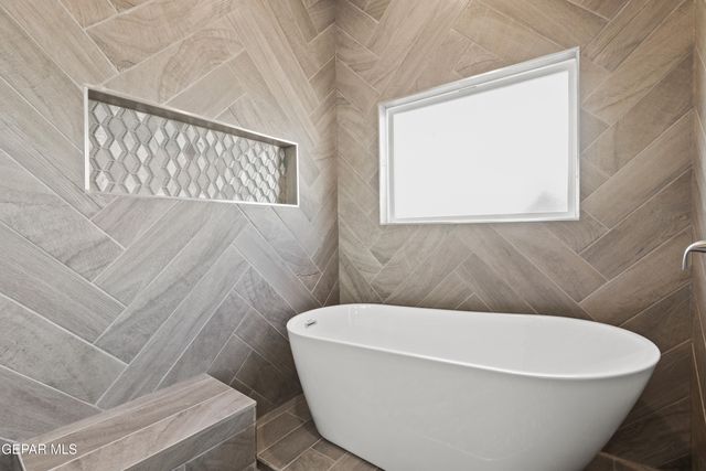 6024 Spring Ridge, Santa Teresa, NM 88008