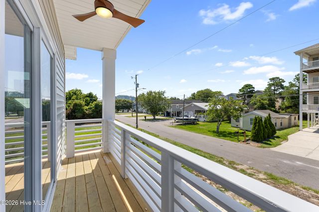 314 Spartanburg Avenue Unit 1, Carolina Beach, NC 28428