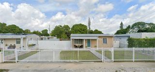 1041 E 19th St, Hialeah, FL 33013