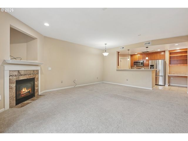 3870 SUMMERLINN Dr, West Linn, OR 97068