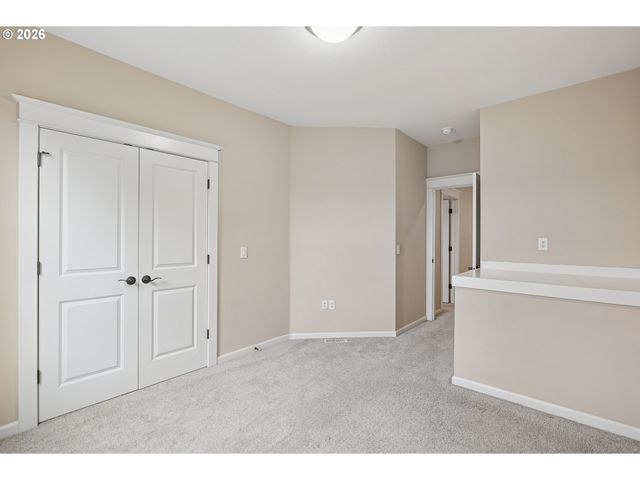 3870 SUMMERLINN Dr, West Linn, OR 97068