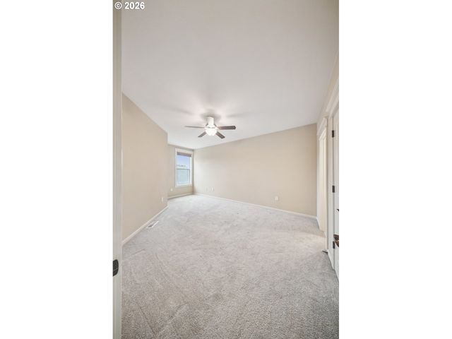 3870 SUMMERLINN Dr, West Linn, OR 97068