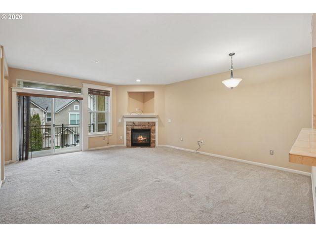 3870 SUMMERLINN Dr, West Linn, OR 97068