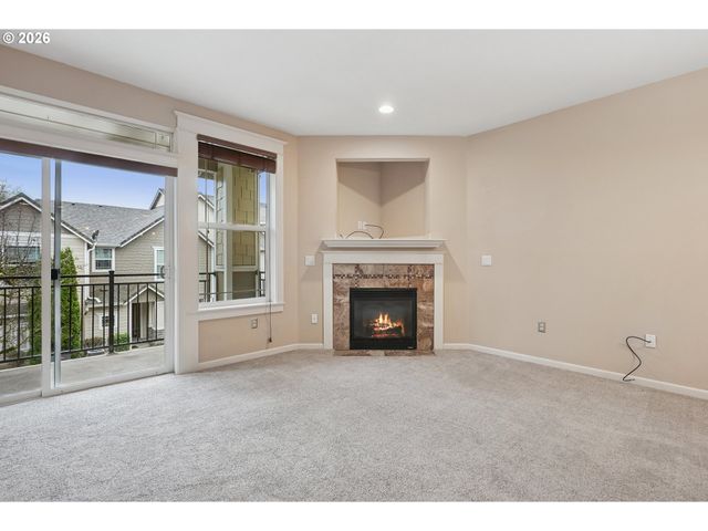 3870 SUMMERLINN Dr, West Linn, OR 97068