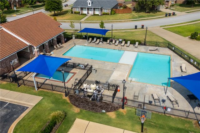 8184 Buona Sera Street, Springdale, AR 72762