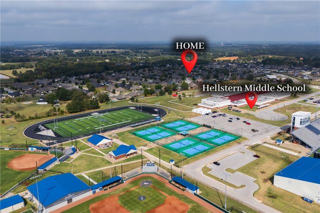 8184 Buona Sera Street, Springdale, AR 72762