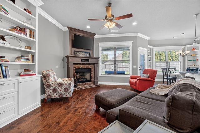 8184 Buona Sera Street, Springdale, AR 72762
