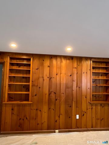 81 Black Rock Turnpike, Redding, CT 06896