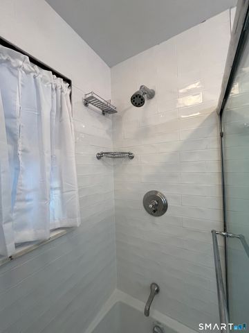 81 Black Rock Turnpike, Redding, CT 06896