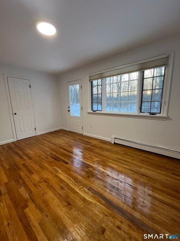 81 Black Rock Turnpike, Redding, CT 06896