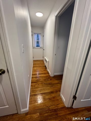 81 Black Rock Turnpike, Redding, CT 06896