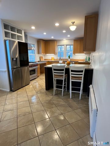 81 Black Rock Turnpike, Redding, CT 06896