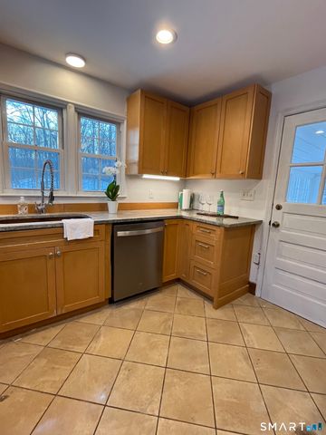 81 Black Rock Turnpike, Redding, CT 06896