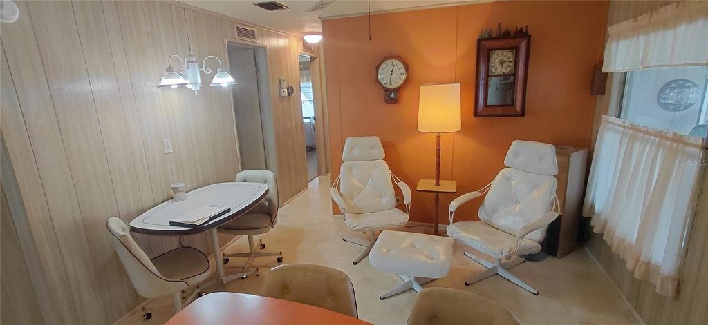 Image 12 of property listing at 2127 OAHU DRIVE, Holiday, FL 34691