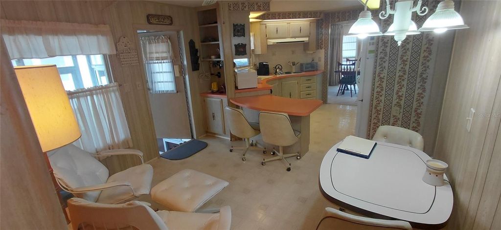 Image 13 of property listing at 2127 OAHU DRIVE, Holiday, FL 34691