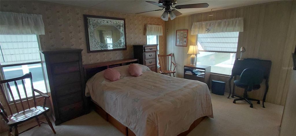 Image 21 of property listing at 2127 OAHU DRIVE, Holiday, FL 34691