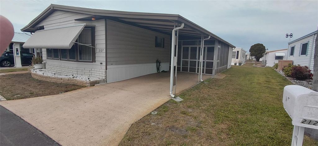 Image 32 of property listing at 2127 OAHU DRIVE, Holiday, FL 34691