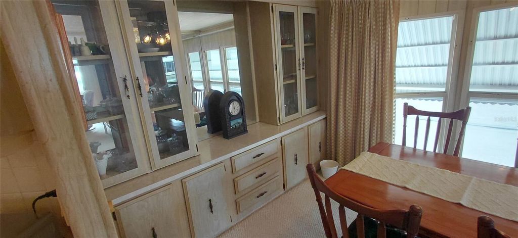 Image 7 of property listing at 2127 OAHU DRIVE, Holiday, FL 34691