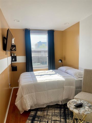 660 Williams Avenue, Brooklyn, NY 11207