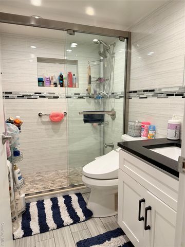 660 Williams Avenue, Brooklyn, NY 11207