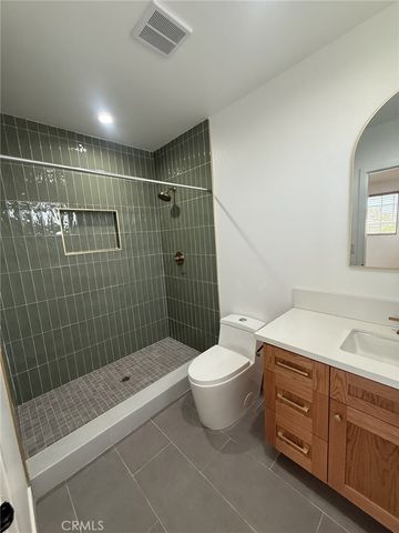 662 E 87th Street, Los Angeles, CA 90002