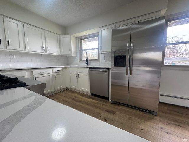 2820 Sherborne Boulevard, Fort Wayne, IN 46805