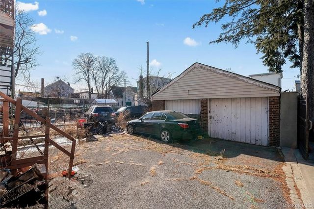 1524 124th Street, College Point, NY 11356