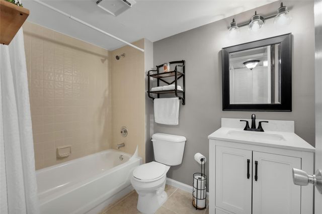 2659 Carambola Circle 303, Coconut Creek, FL 33066