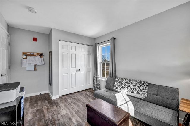 23002 Chandlers Lane, Olmsted Falls, OH 44138