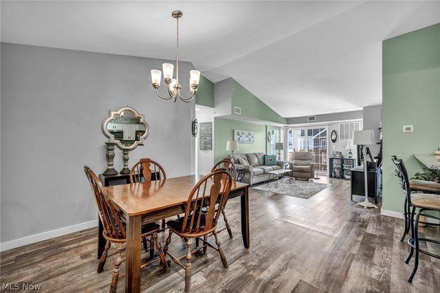 23002 Chandlers Lane, Olmsted Falls, OH 44138