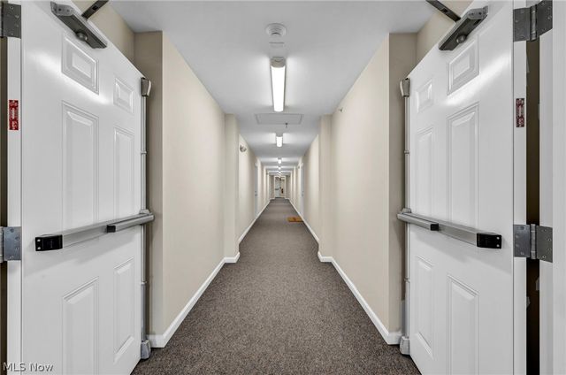 23002 Chandlers Lane, Olmsted Falls, OH 44138