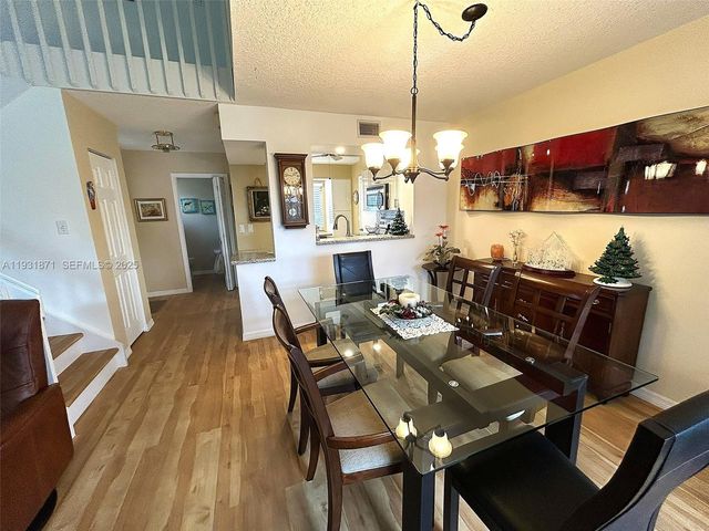 606 SE Trafalgar Ct, Dania Beach, FL 33004