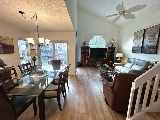 606 SE Trafalgar Ct, Dania Beach, FL 33004