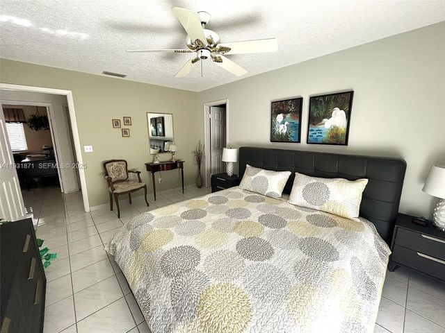 606 SE Trafalgar Ct, Dania Beach, FL 33004