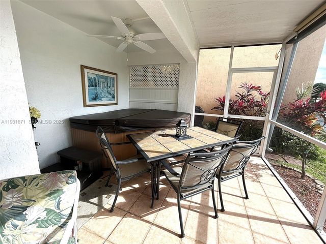 606 SE Trafalgar Ct, Dania Beach, FL 33004