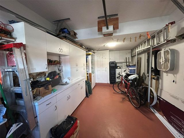 606 SE Trafalgar Ct, Dania Beach, FL 33004