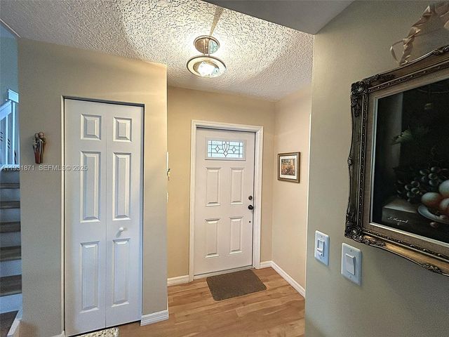 606 SE Trafalgar Ct, Dania Beach, FL 33004