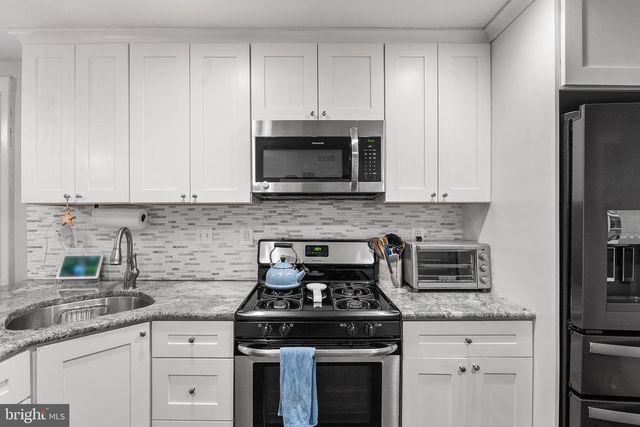 207 GLENWOOD AVE, Merchantville, NJ 08109