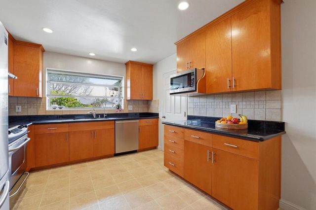 1581 Elka Ave, San Jose, CA 95129