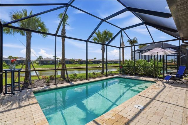 1888 Sierra CT, Naples, FL 34120
