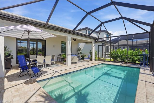 1888 Sierra CT, Naples, FL 34120