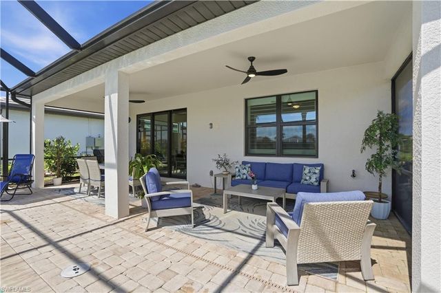 1888 Sierra CT, Naples, FL 34120