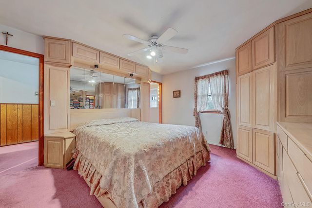 46 Anita Place, Farmingdale, NY 11735