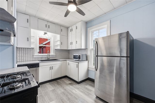 580 9th Street, Marion, IA 52302