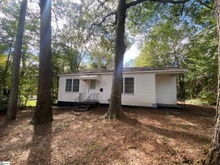 303 Southview Drive, Laurens, SC 29360